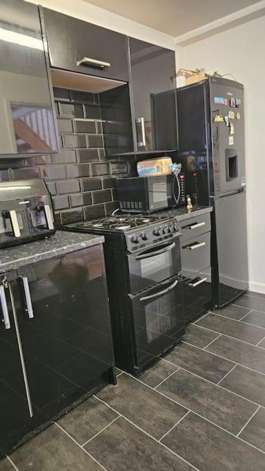 Open Planned Apartment Birkenhead Eksteriør bilde